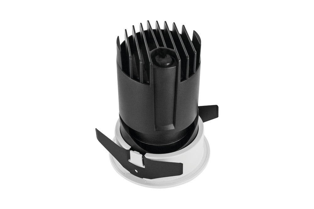 ACCENTPRO LED DOWNLIGHT 55 DEG BEAM ANGLE 75MM CUTOUT 30 DEG TILTABLE 355 DEG ROTATABLE 8W 768LM 85LM/W 3000K CRI90 MIRROR SILVER ROUND 34VDC 200MA WITHOUT DRIVER - ILDL75P009