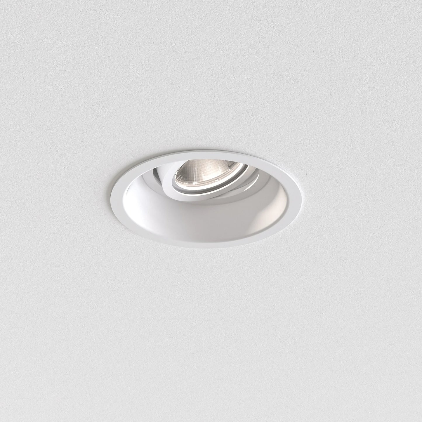 Minima Pro Round Adjustable Matt White 2700k 95+CRI Phase Dim Wide Lens Frosted Filter 10.2W