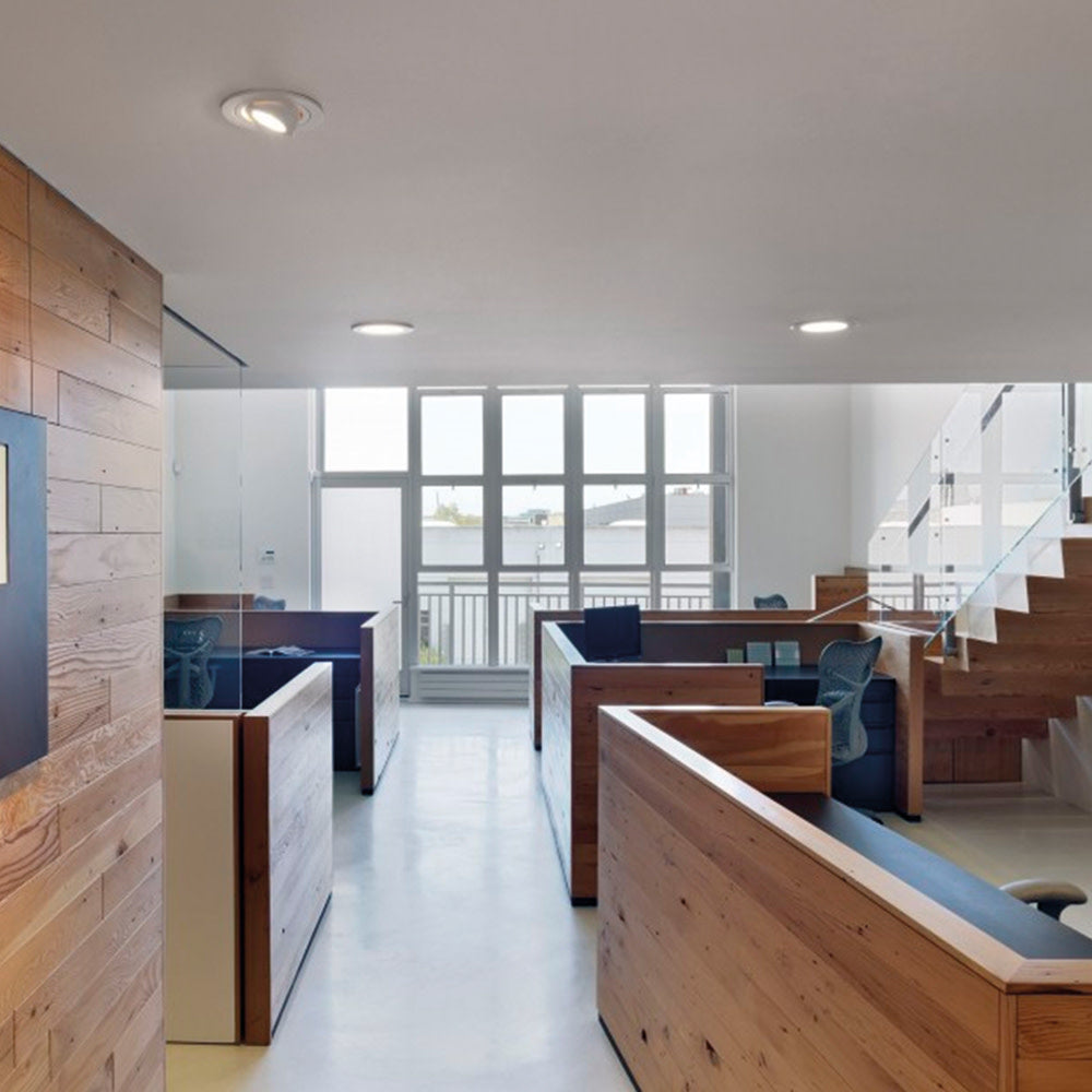 ACCENTPLUS SCOOP ADJUSTABLE DOWNLIGHT 13.5W 1630LM 120LM/W 4000K CRI90 92MM CUTOUT 36 BEAM WHITE 220-240V - NON-DIMM - ILDL92SC010