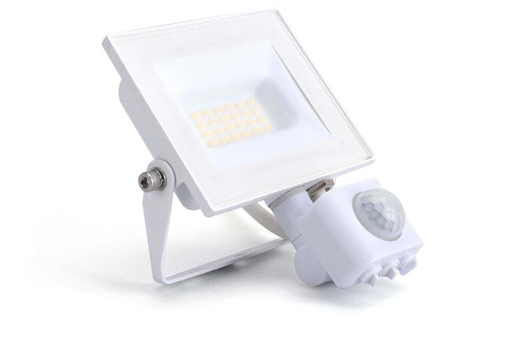 COMPACT SLIM FLOODLIGHT PIR 20W 2000LM 4000K 120 BEAM 100LM/W IP65 IK08 INTEGRAL LED WHITE - ILFLE040