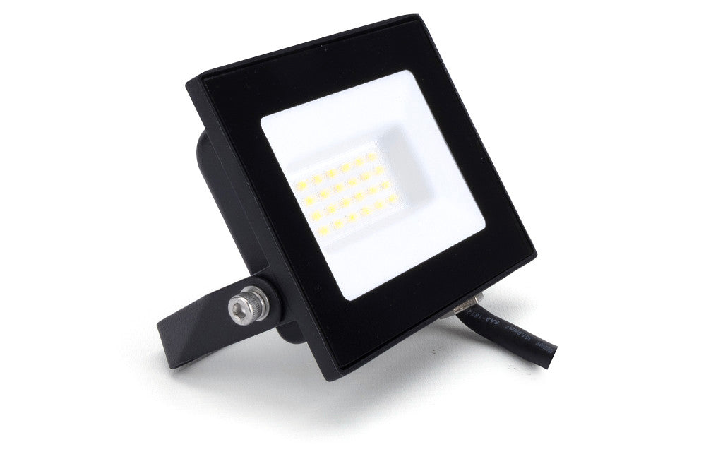 COMPACT SLIM FLOODLIGHT 20W 2000LM 4000K 120 BEAM 100LM/W IP65 IK08 INTEGRAL LED BLACK - ILFLE017