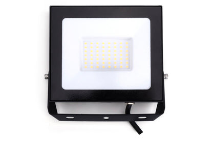 COMPACT SLIM FLOODLIGHT 50W 5000LM 3000K 120 BEAM 100LM/W IP65 IK08 INTEGRAL LED BLACK - ILFLE007