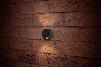 OUTDOOR DECORATIVE WALL LIGHT CROSSCUBE IP54 230LM 6W 3000K 2 WAY LIGHT DARK GREY INTEGRAL - ILDEB034