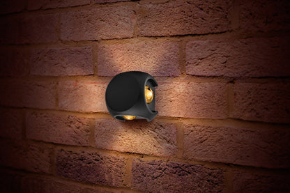 OUTDOOR DECORATIVE WALL LIGHT CROSSCUBE IP54 360LM 8W 3000K 4 WAY LIGHT DARK GREY INTEGRAL - ILDEB035
