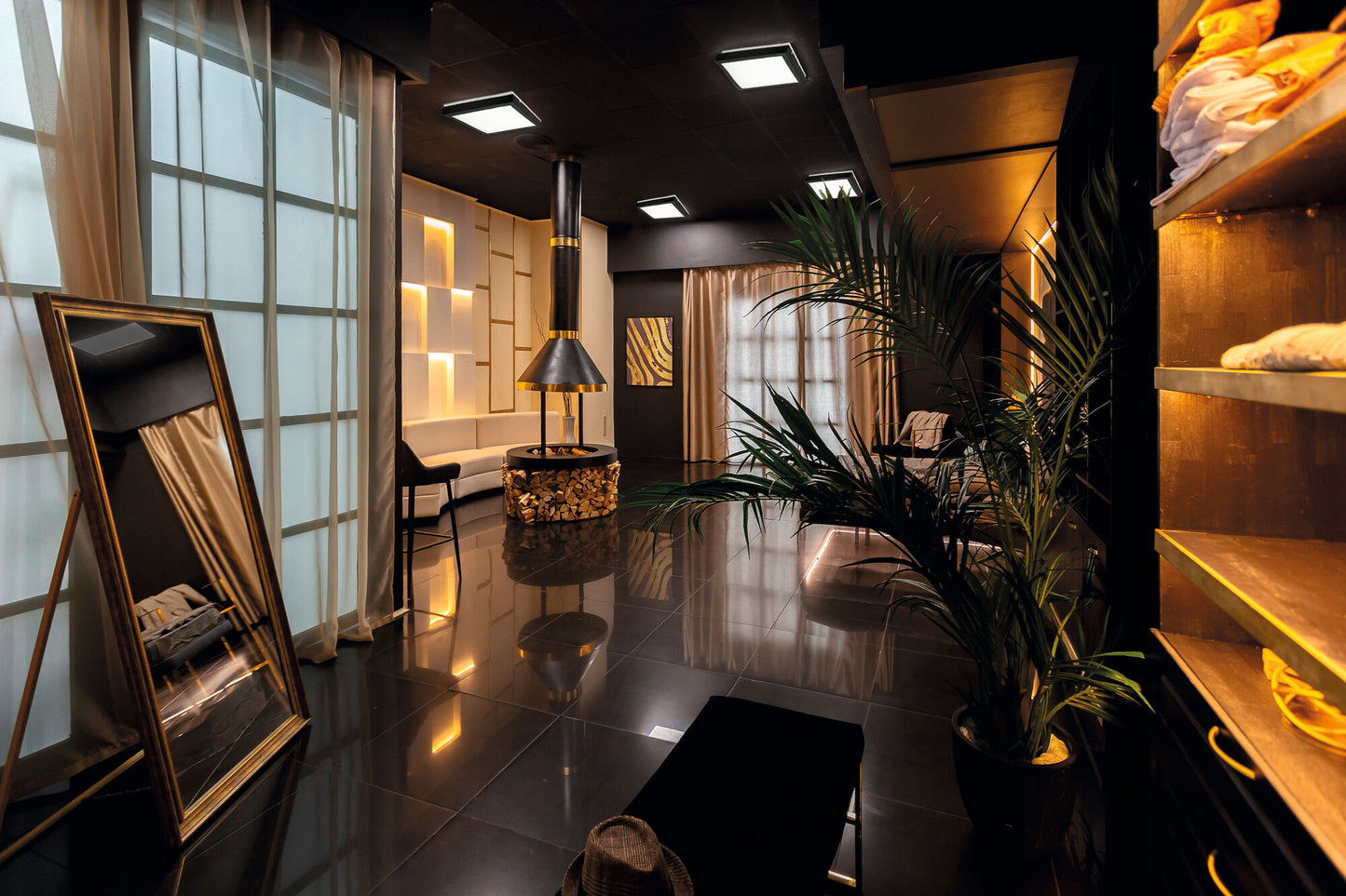 Ceiling-mounted LED light fitting TYBIA LED