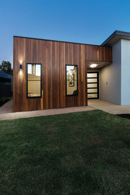 Ceiling-mounted LED light fitting VARSO LED