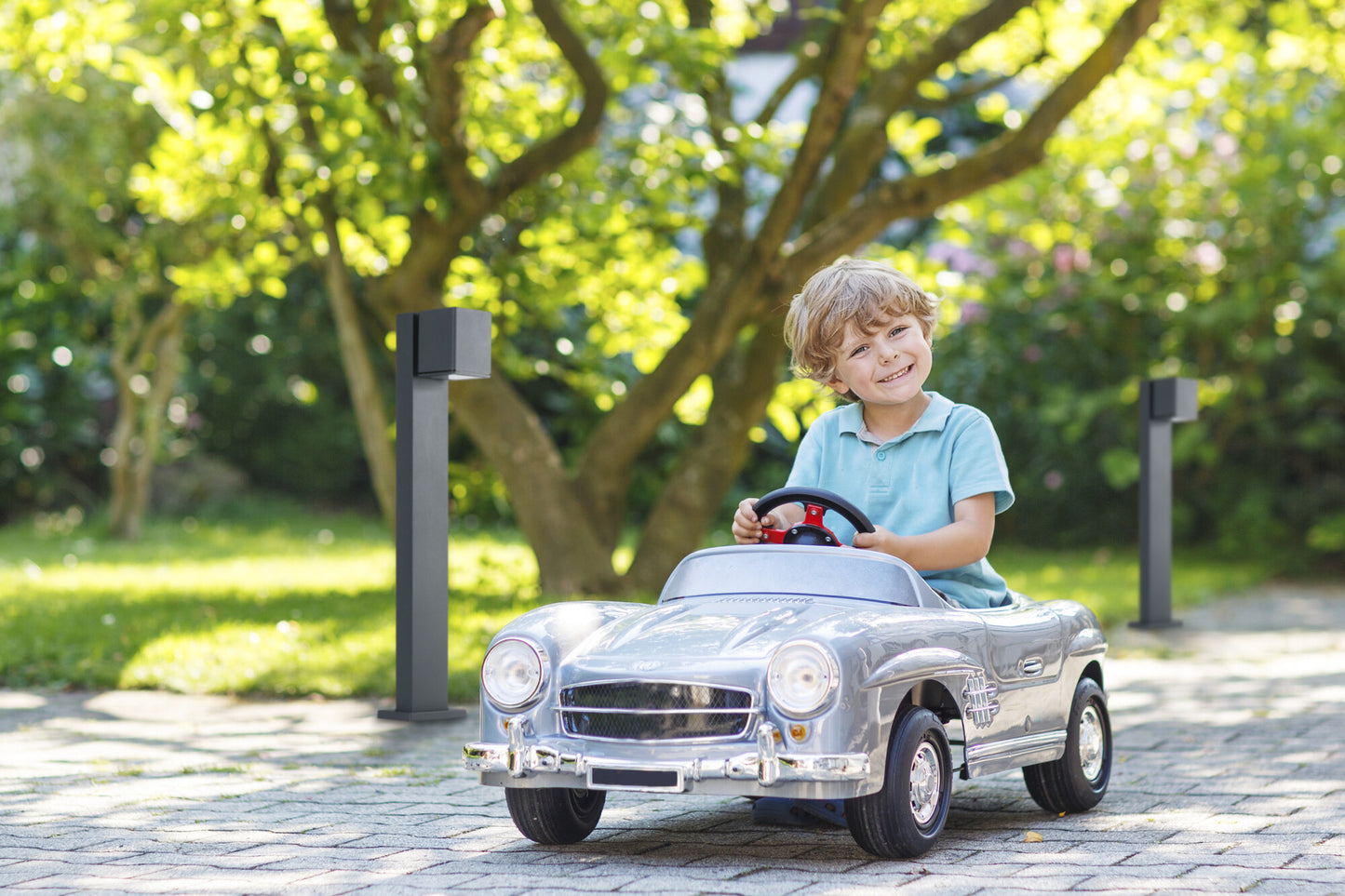 Garden light fitting with replaceable light source GORI