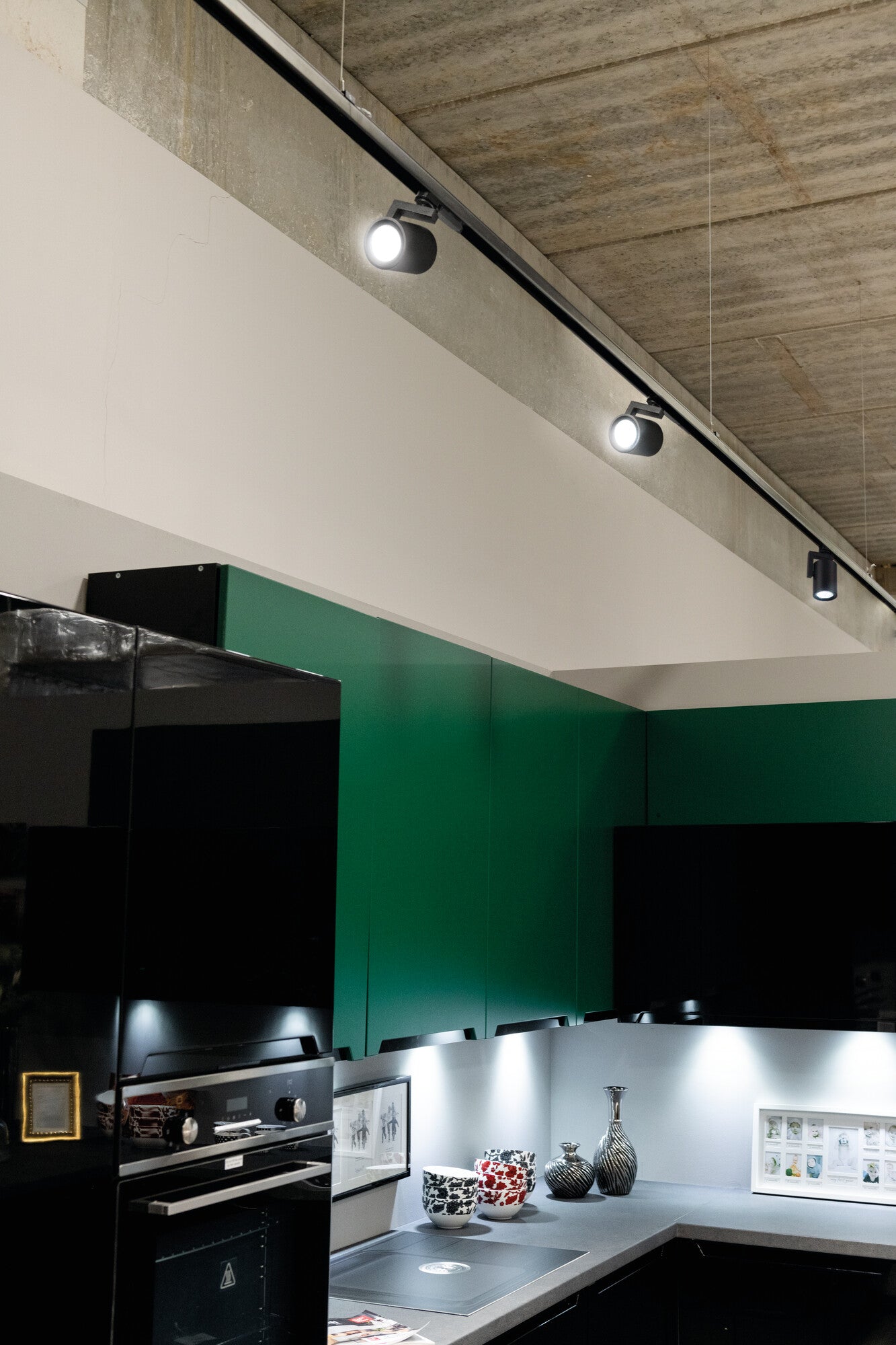 Rail-mounted projector ACORD ATL4 GU10