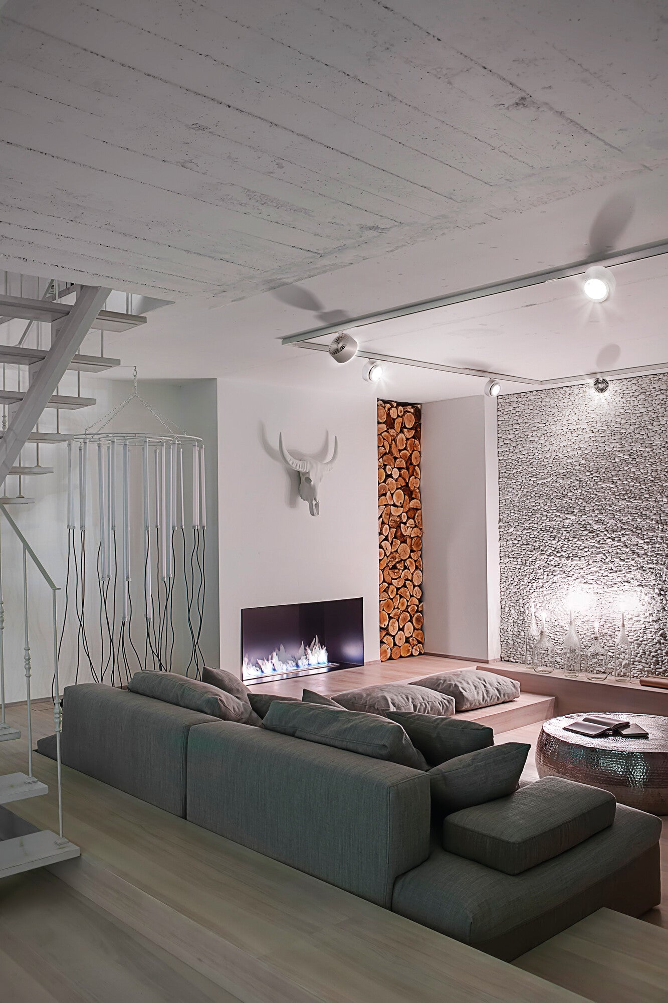 Rail-mounted projector BTLW LED