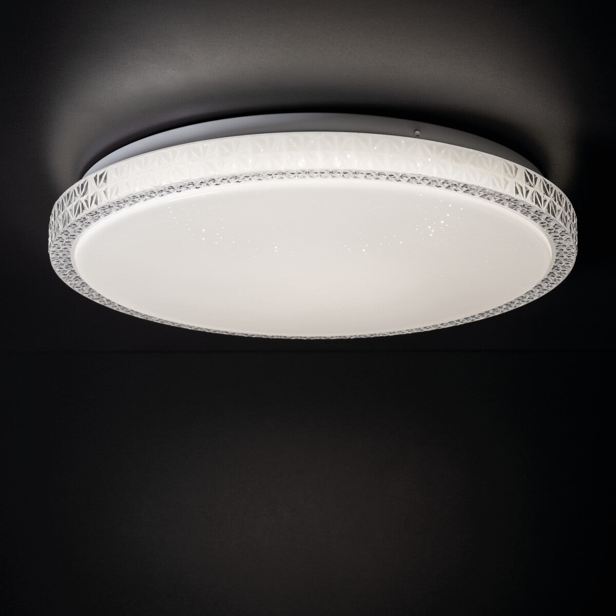 Ceiling-mounted LED light fitting LUMKO LED