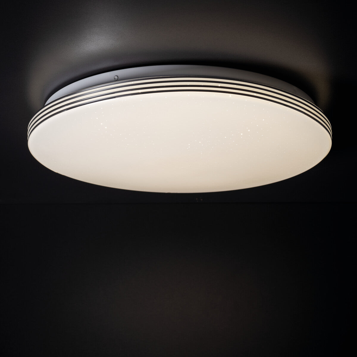 Ceiling-mounted LED light fitting EXATE LED