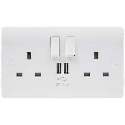 Median - Socket, 2 Gang (2G) Switched c/w 3.1A USB