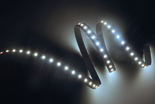 ULTRA LONG STRIP IP20 30M 4000K 48V 8W/M 1045LM/M 84LED/M 12MM WIDTH 120 BEAM BAG PACK - ILSTWHIA144E