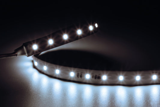 ULTRA LONG STRIP IP20 15M 4000K 24V 6W/M 760LM/M 70LED/M 12MM WIDTH 120 BEAM BAG PACK - ILSTWHIA140E