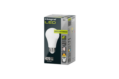 GLS BULB WITH DUSK TO DAWN DUAL SENSOR E27 470LM 4.8W 2700K NON-DIMM 240 BEAM FROSTED INTEGRAL - ILGLSE27SC118